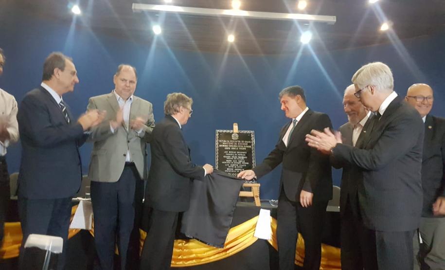 Vice-governador Darci Piana reconhece a importância da educação Vice-governador Darci Piana reconhece a importância da educação