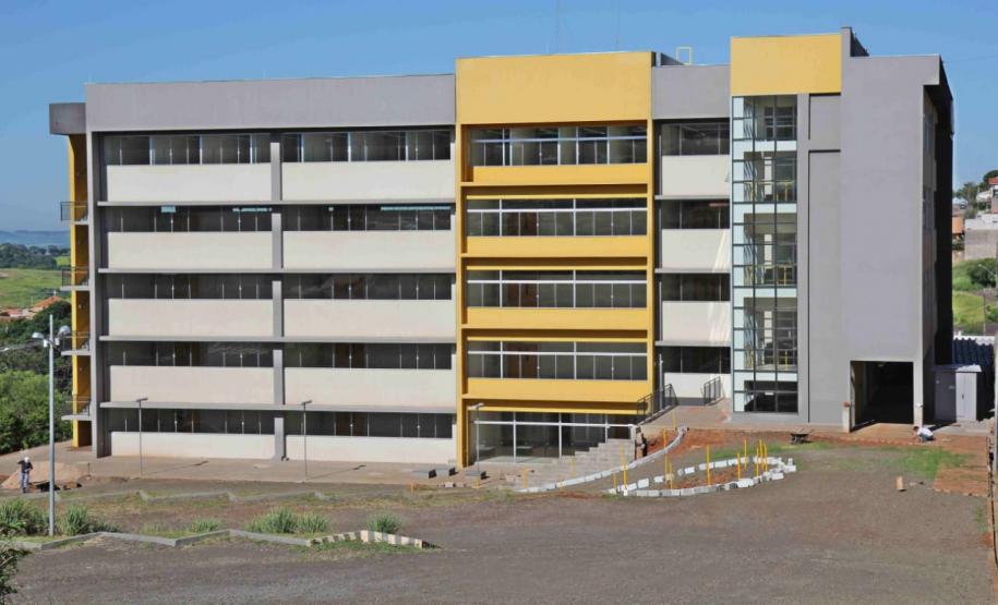 Vice-governador Darci Piana reconhece a importância da educação Vice-governador Darci Piana reconhece a importância da educação