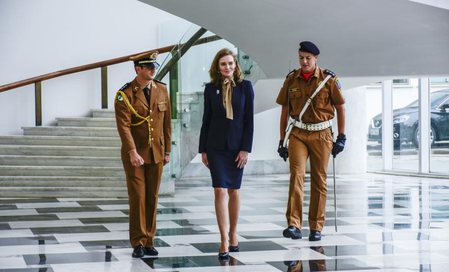 Embaixadora da República Tcheca no Brasil visita o Paraná Embaixadora da República Tcheca no Brasil visita o Paraná