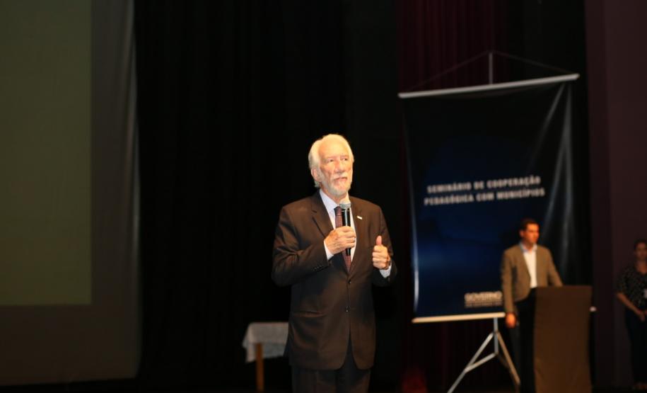 Darci Piana destaca importância da educação pública para o Paraná Darci Piana destaca importância da educação pública para o Paraná