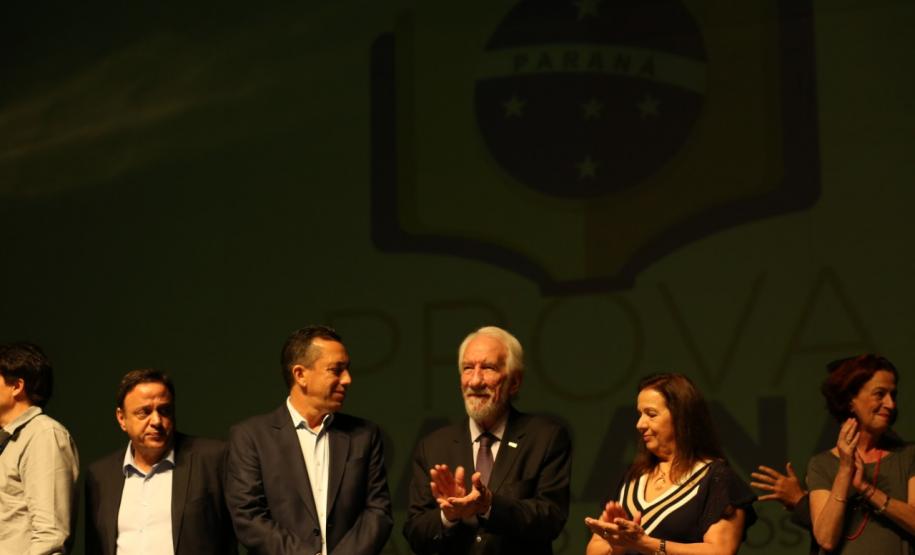 Darci Piana destaca importância da educação pública para o Paraná Darci Piana destaca importância da educação pública para o Paraná