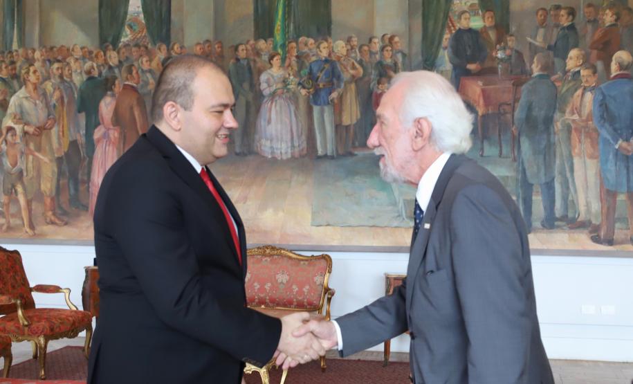 Embaixador da Macedônia do Norte participa de encontro com Darci Piana